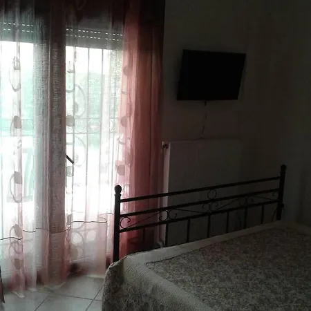 Naftilos Villa *